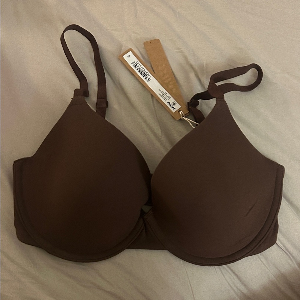 SKIMS Fits Everybody T-Shirt Bra NWT